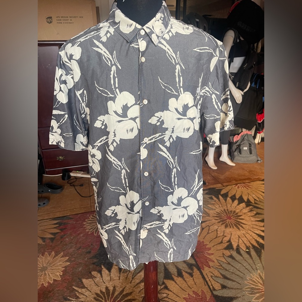 PreOwned Jack O'Neill Hawaiian Button Up Shirt Men's Large
